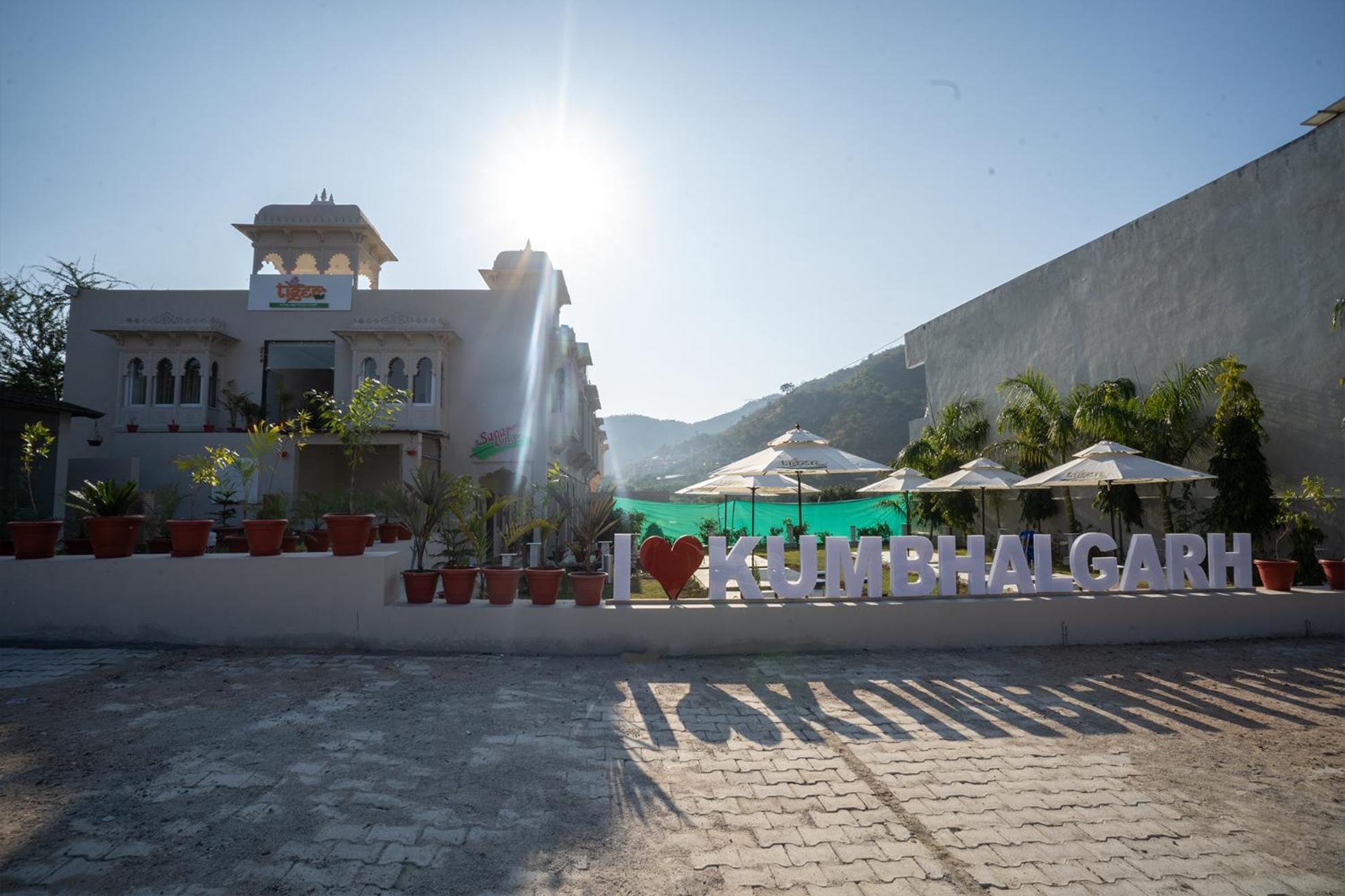 קומבלגרה Tiger'S Trail Hotel & Food Court מראה חיצוני תמונה